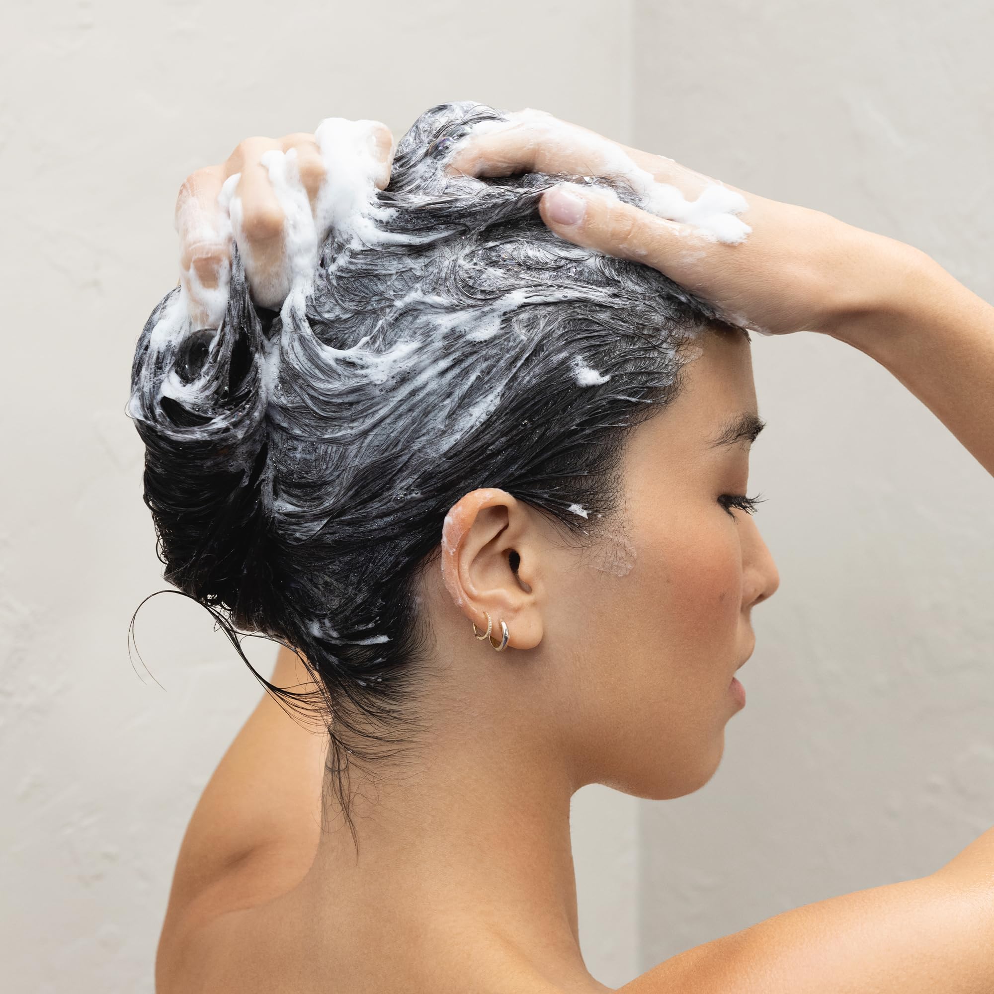 Fragrance-Free Daily Cleansing Shampoo for Shine